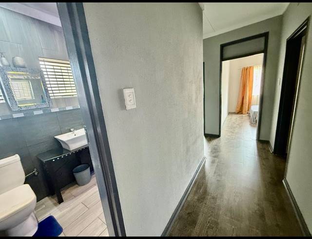 3 BEDROOM HOUSE FOR SALE IN VANDERBIJLPARK CE 3